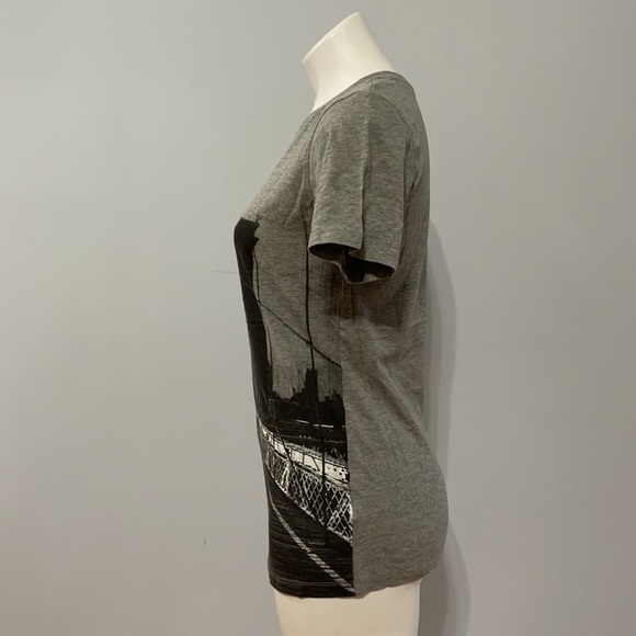 Brooklyn Bridge Graphic Tee, Size XS - Picture 3 of 8